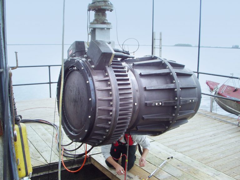 The Data Physics SignalSound UW-600 acoustic generator provides very low frequency underwater sound generation