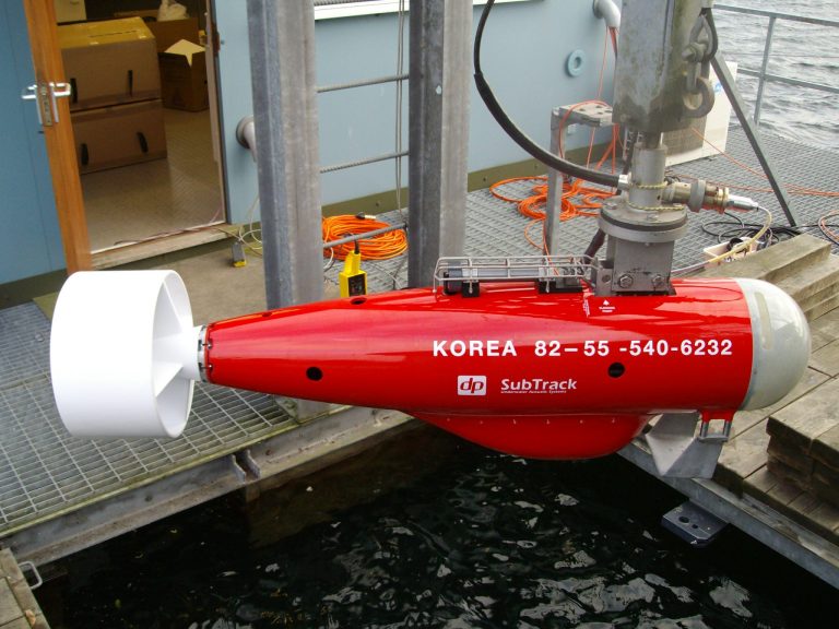 The Data Physics SignalSound SubTrack acoustic generator provides all the necessary features for underwater sonar target generation